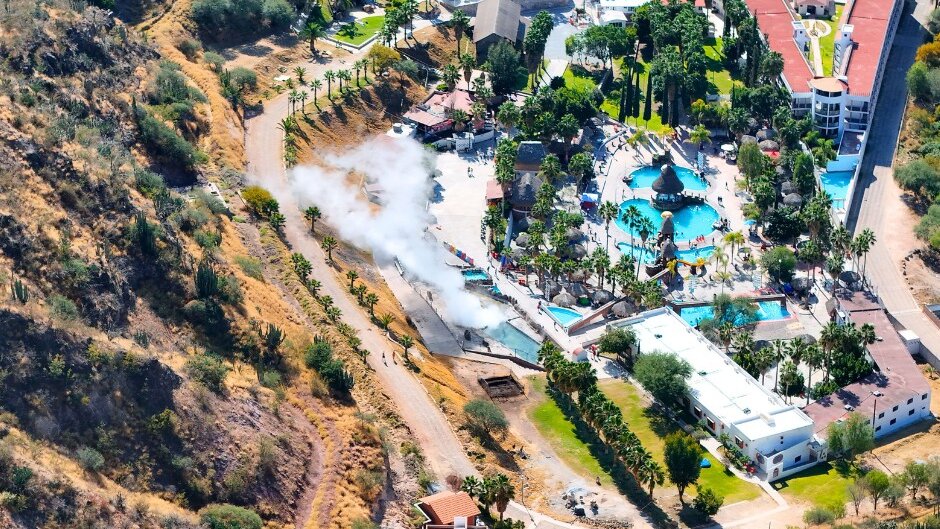 Ubicado en Tecozautla, Hidalgo, El Geiser es uno de los respiraderos naturales más impresionantes de Latinoamérica.
