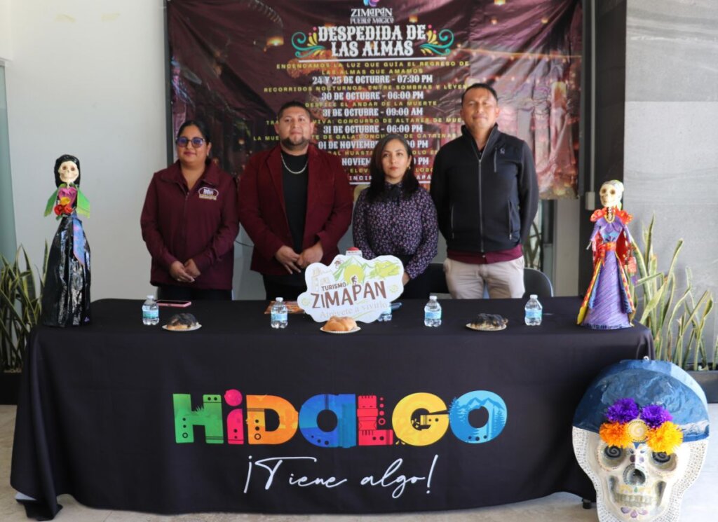 Autoridades municipales de Zimapán presentan en conferencia de prensa el programa de la tradicional Despedida de las Almas 2025, acompañados de elementos decorativos alusivos al Día de Muertos.Autoridades municipales de Zimapán presentan en conferencia de prensa el programa de la tradicional Despedida de las Almas 2025, acompañados de elementos decorativos alusivos al Día de Muertos.