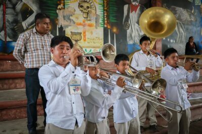 El son huasteco tiene mucho futuro. Huazalingo recibió a herederos del son huasteco